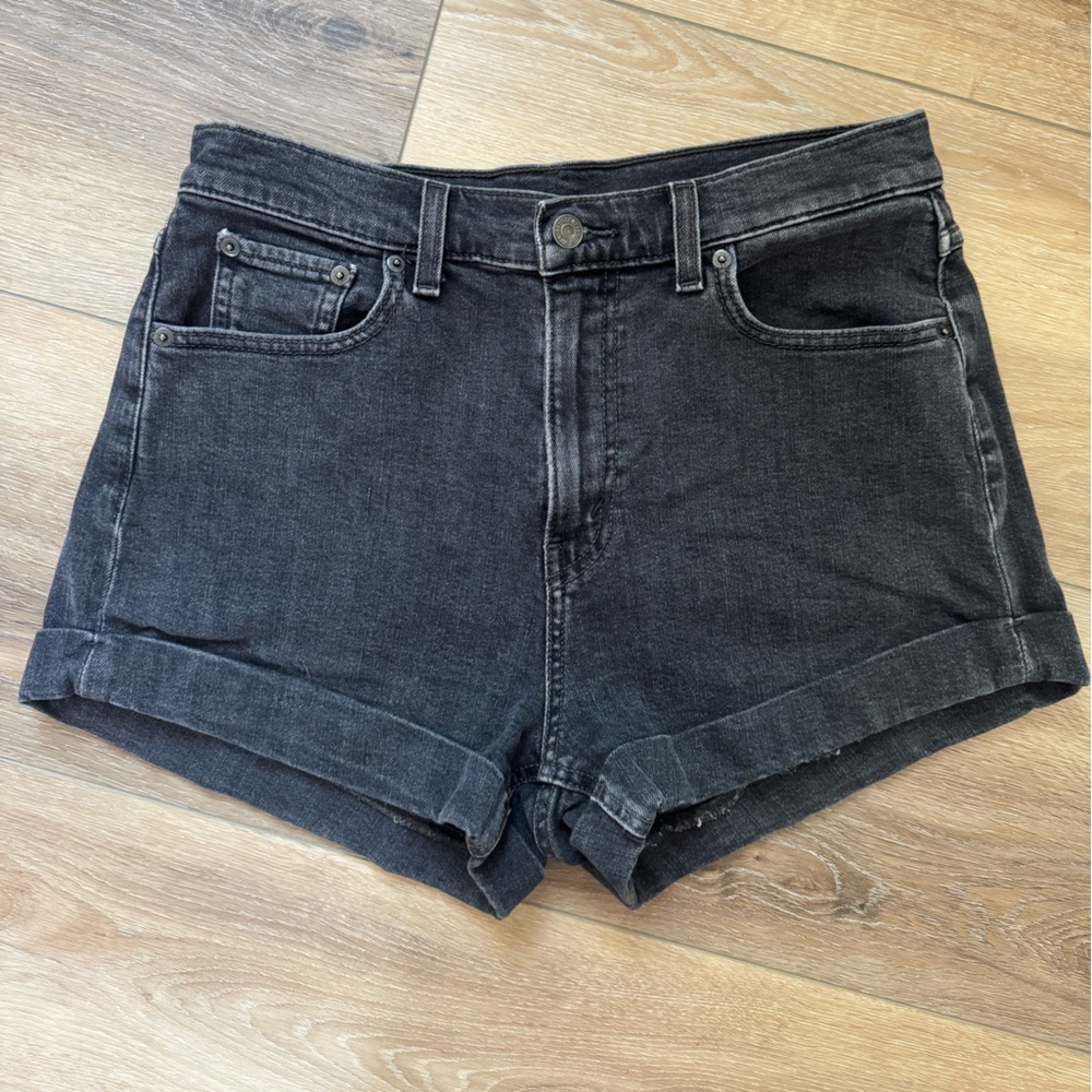 Levi's High Waisted Shorts 29 Black